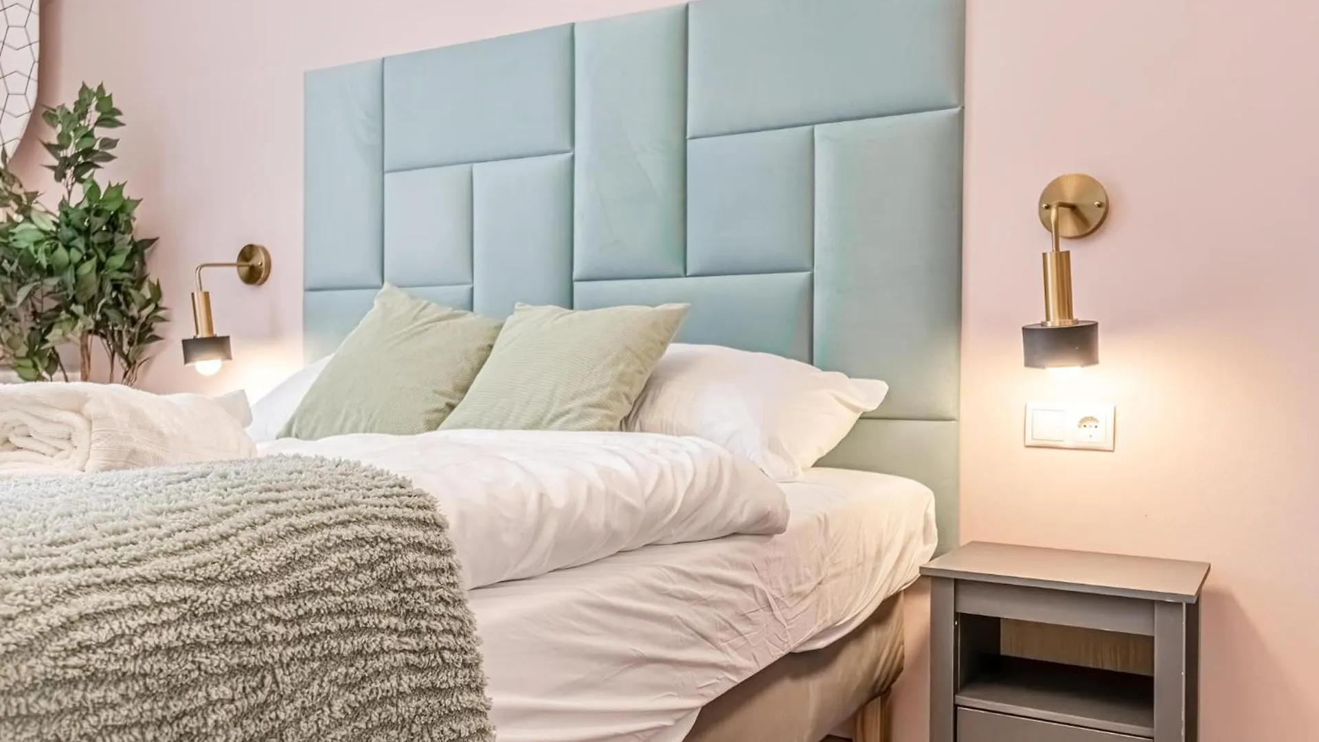 Apartment Queen Bed Central Barrier-Free Studio With Kitchen Vienna